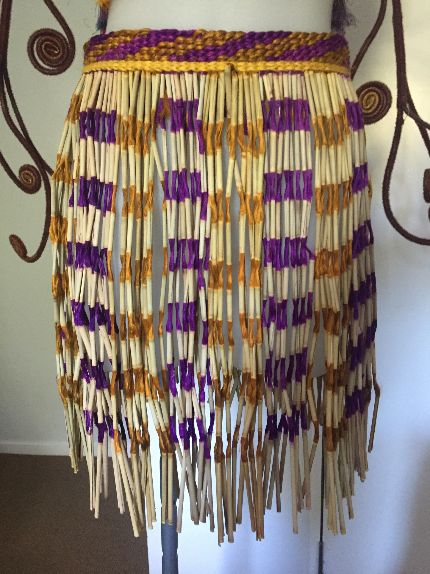 Natura Aura Weaving - Handwoven Contemporary Magenta/Yellow Harakeke Piupiu